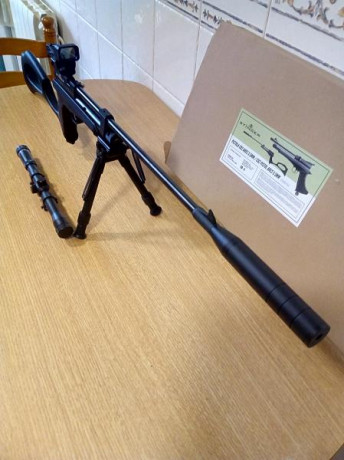 Hola, vendo esta Stinger Ares, cal.5.5, con su caja original, dos cargadores, cañón largo y corto, visorcillo 00
