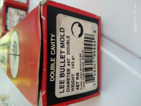 Moldes o turquesa marca lee de bola , para dos bolas
Calibres 440, 454, 457.
VENDIDO Molde de bala troncocónica 11