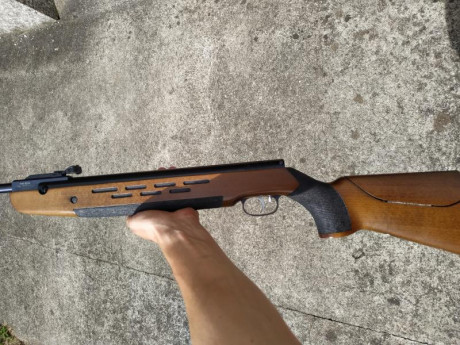 Hola, vendo weihrauch hw95 match calibre 5.5 nueva a estrenar y sin uso,guardada en su caja original y 21