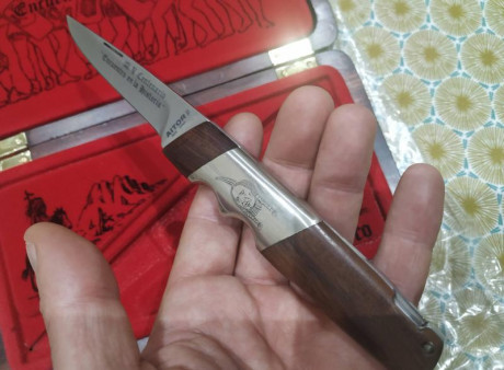 Navaja Aitor modelo Galax edición V encuentro.
Nueva.
250€
telleiro@gmail.com 00