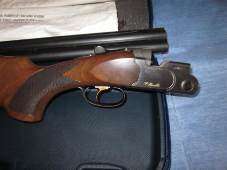:vacaciones^: Hola.
Pongo a la venta, escopeta Beretta 682 GOLD Sporting, 71cm de cañón, tiene maletin 40