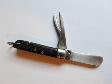 Se vende navaja militar italiana, años 50. Hoja principal de punta roma (para que los soldados no se hiriesen 02