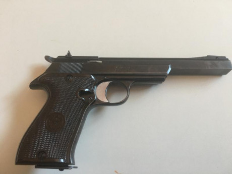 Se vende star target 22 lr, guiada en f en buen estado. El arma está en valladolid 150€ 01