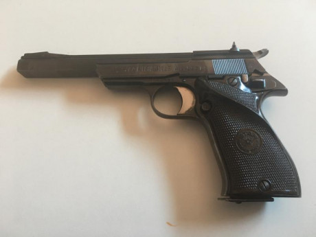 Se vende star target 22 lr, guiada en f en buen estado. El arma está en valladolid 150€ 00