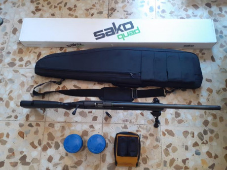 Vendo carabina Sako QUAD en perfecto estado, sin apenas uso, con su cargador y caja original. Además incluyo 01