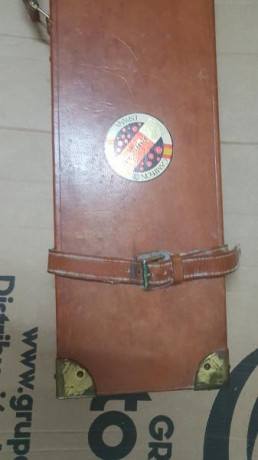 magnifico maletin de cuero para rifle asemiautomatico o monotiro, tambien podria valer para escopeta, 01