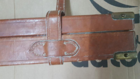 magnifico maletin de cuero para rifle asemiautomatico o monotiro, tambien podria valer para escopeta, 21