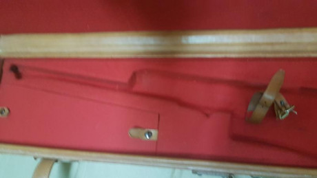 magnifico maletin de cuero para rifle asemiautomatico o monotiro, tambien podria valer para escopeta, 32