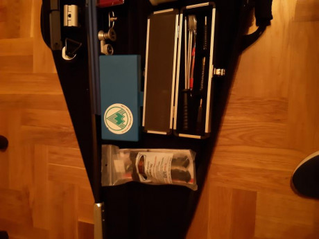 Vendo equipo completo con:
-Carabina 22 LR Feinwerkbau 2700 Súper Match.
-Tope original.
-Obturador, Diopter 01