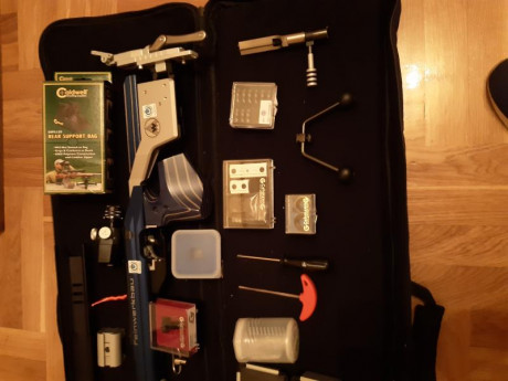 Vendo equipo completo con:
-Carabina 22 LR Feinwerkbau 2700 Súper Match.
-Tope original.
-Obturador, Diopter 00