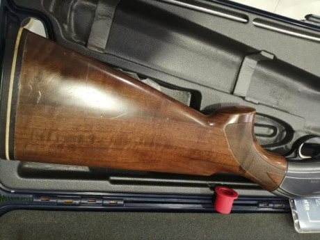 Magnífica arma, en muy buen estado de conservación. Se entrega con su maletín así con cada uno de los 10