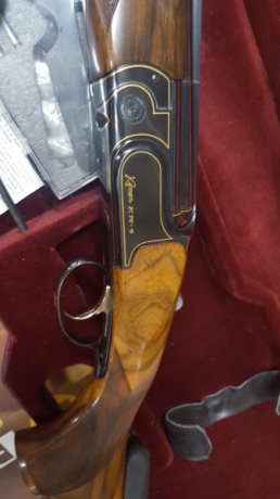 Calibre 20
Chokes: **/*
Culata ajustable con mentonera ajustable.
Cantonera Kick-Eezz de serie
Hilo de 00