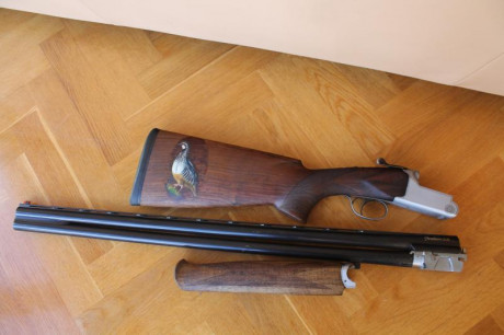 Se vende escopeta Marca Aramberri Calibre 12 superpuesta de 4 estrellas con cañones ventilados. Escopeta 01