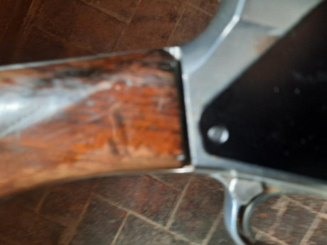 Buenas tardes. 

La culata de mi auto5 Ya tiene muchos disparos sobre ella y el agujero del tornillo que 20