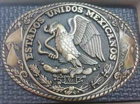 VENDO hebillas tipo Western o Rodeo, de gran calidad de diseño y fabricación, de latón macizo, procedentes 11
