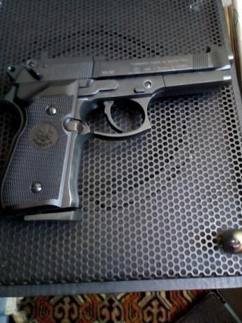 Hola, vendida la Beretta.
Por favor, cerrar.


Un saludo. 01