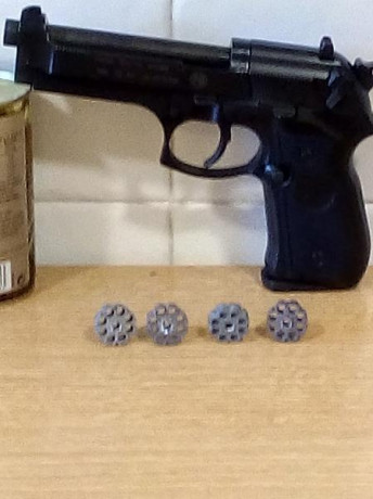 Hola, vendida la Beretta.
Por favor, cerrar.


Un saludo. 00