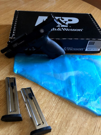 Vendo Pistola MP calibre 22 LR Smith Wesson COMPACT(UTILIZABLE CON LICENCIA F) Esta Impoluta nada mas 01
