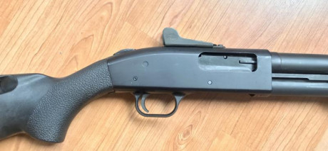 Vendo escopeta Mossberg 590A1 Mil-Spec cal. 12/76,  en muy buen estado de conservación y perfecto funcionamiento. 11