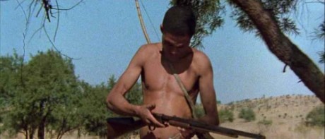 Compañeros,

En vista de las ganas de algunos (Elcafe, Wilcow, Vrakk, etc) por adivinar armas de películas 120