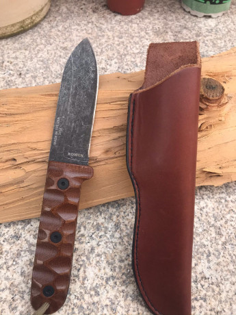 Cuchillo de la marca americana modelo pr4 tipo kepart acero 1095 precio funda de piel muy buen estado 01
