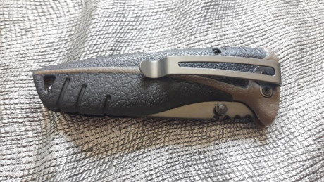 Vendo navaja gerber myth pocket  nueva de mi colección , hoja de 8cm . Muy ligera . Esta en Valencia. 00