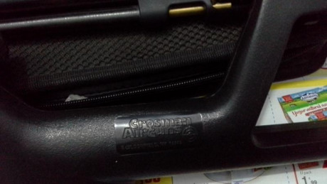 hola .  vendida . vendo pistola crosman 2240   por  85 €  y culatin  para transformarla en carabina  por 01
