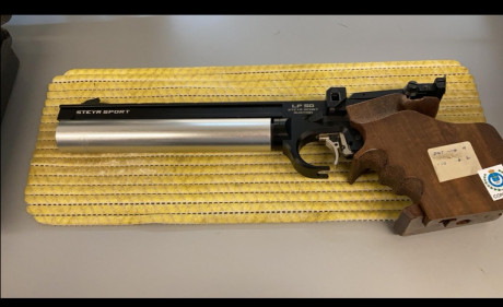 Hola, un compañero del club vende su LP 50 de Steyr, estado impecable.
Se puede comprar a aparte el kit 01
