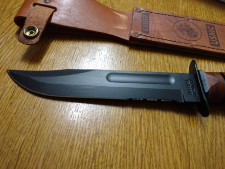 En venta este magnífico  cuchillo :
clásico del USMC , importado de USA, absolutamente nuevo con su caja 21