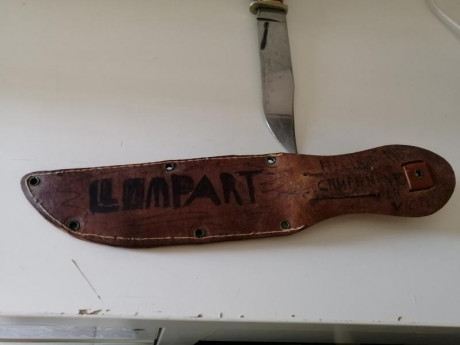 Vendo cuchillo IHER de la OJE, en buen estado.
Envio a toda la península. 
50€ 00