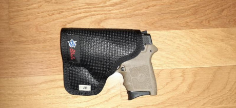 Vendo pistola Smith Wesson MP Bodyguard calibre 380 que es el 9 corto. Pistola comprada en enero de este 12