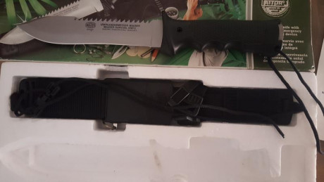Vendo Aitor Mauser Commando con lanzabengalas en perfecto estado. Dentro de la empuñadura hay una brújula 01