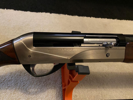 Vendo escopeta semiautomatica, Benelli Rafaello CRIO del cal. 20, en un estado impecable sin el mínimo 00