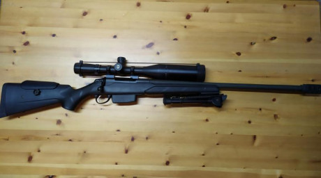 Un compañero deja la afición por desgracia para el y pone a la venta las siguientes armas con sus monturas 01