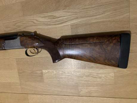 Hola a todos,

Vendo mi  Superpuesta Browning B525 Trap, de 81 de cañon Calibre 12, cañones ventilados, 20