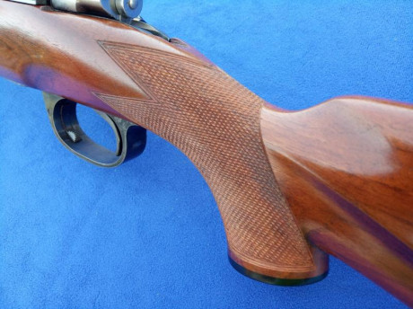 Buenos días
Vendo rifle Santa Bárbara del 7x57 en estado impecable por 900 € no negociables. Gastos de 50