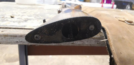 Vendo Benelli 121 de 71cm de cañón y tres estrellas funcionando perfectamente y con roces típicos de uso.
La 42
