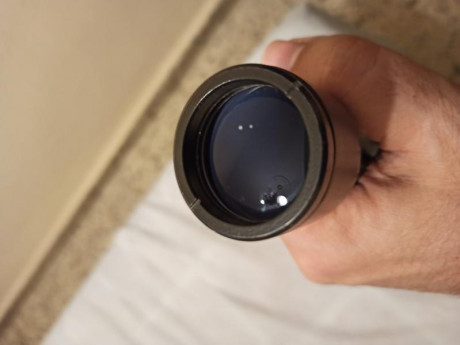Buenas tardes, arreglando un armario, ha aparecido este visor ZF 6/S carl Zeiss jena DDR. Es muy antiguo. 21
