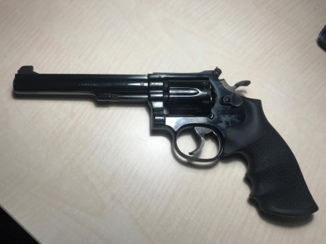 Buenas.

Aunque ya tengo clara que mi primera adquisición para precisión con la F será una ASTRA TS-22, 130
