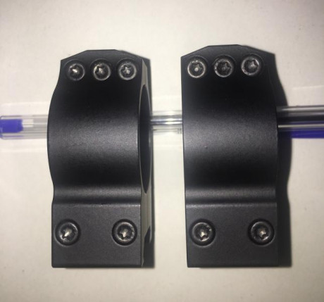 Monturas de anillas para visor 30 mm Warne Maxima Tactical para carril weaver y picatinny 
Altura media 20