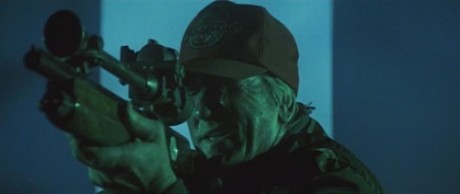 Compañeros,

En vista de las ganas de algunos (Elcafe, Wilcow, Vrakk, etc) por adivinar armas de películas 160