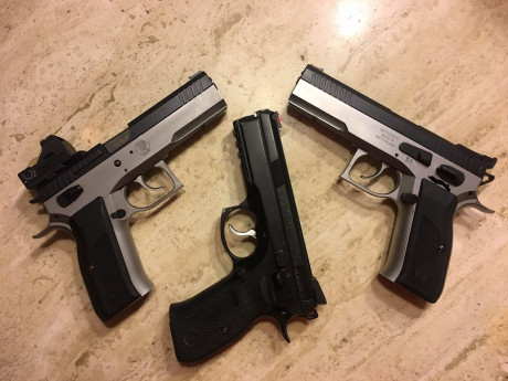 Hola compañeros
hace poco adquiri a un colega del foro una pistola de la marca suiza Sphinx AT2000 teniendo 22