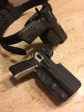 Hola compañeros
hace poco adquiri a un colega del foro una pistola de la marca suiza Sphinx AT2000 teniendo 32