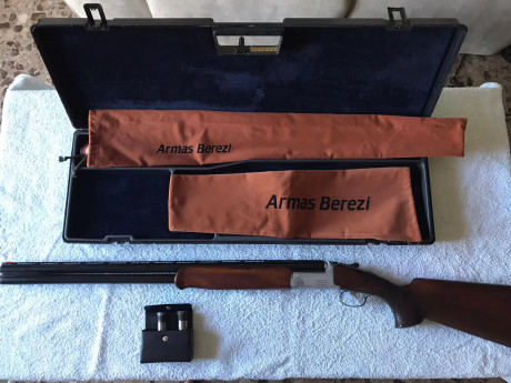 Buenos días, vendo escopeta berezi guernika fabricada en eibar calibre 12/70con cañón de 70cm, cañón de 32