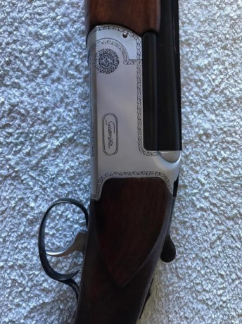 Buenos días, vendo escopeta berezi guernika fabricada en eibar calibre 12/70con cañón de 70cm, cañón de 31