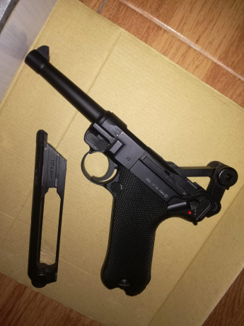 Vendida

Se vende pistola de co2 marca GSG (German Sport Guns) P-08 LUGER por 60 euros.

Modelo descatalogado. 00