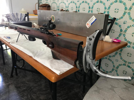 Vendo carabina super macht culata madera modelo 1913 Anschutz
Con sus años pero una maravilla. (no se 00