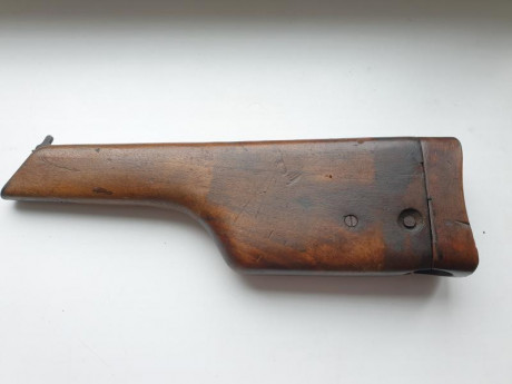 Artículos raros en buen estado.
Gastos de envío internacional 25 euros
Dos fundas para un Mauser 850 euros
Stock 02