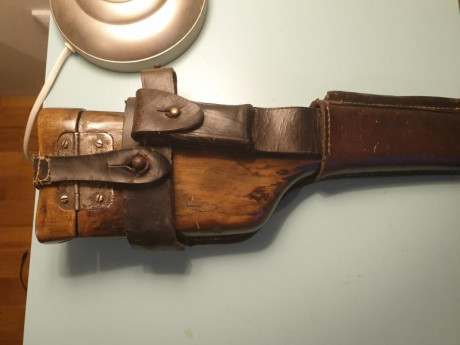 Artículos raros en buen estado.
Gastos de envío internacional 25 euros
Dos fundas para un Mauser 850 euros
Stock 22