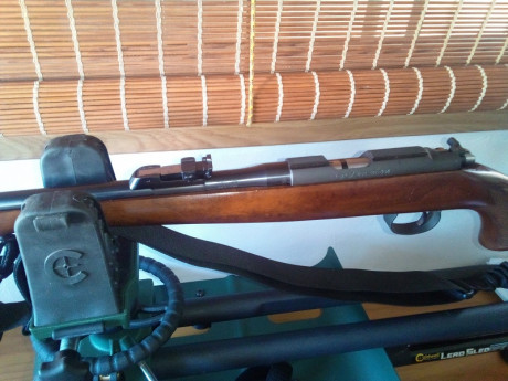Vendo carabina CZ 452 Luxe en calibre .22 LR
 En perfecto estado de uso, tanto cañón, madera y acción. 02